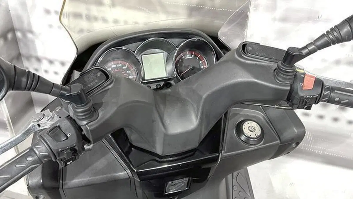 Kymco Downtown 300i ABS (2009 - 17)  (6)
