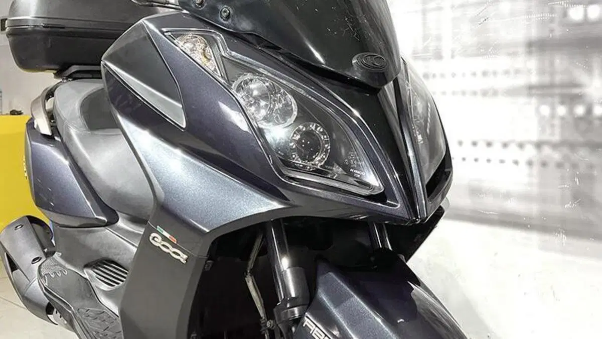 Kymco Downtown 300i ABS (2009 - 17)  (9)