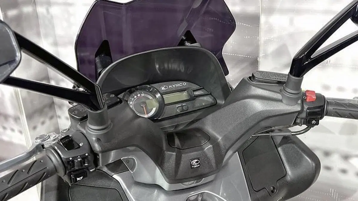 Kymco Xciting 400i ABS (2012 - 17)  (6)