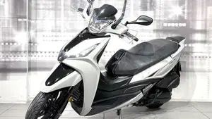 Kymco Agility 300i (2020)  (7)
