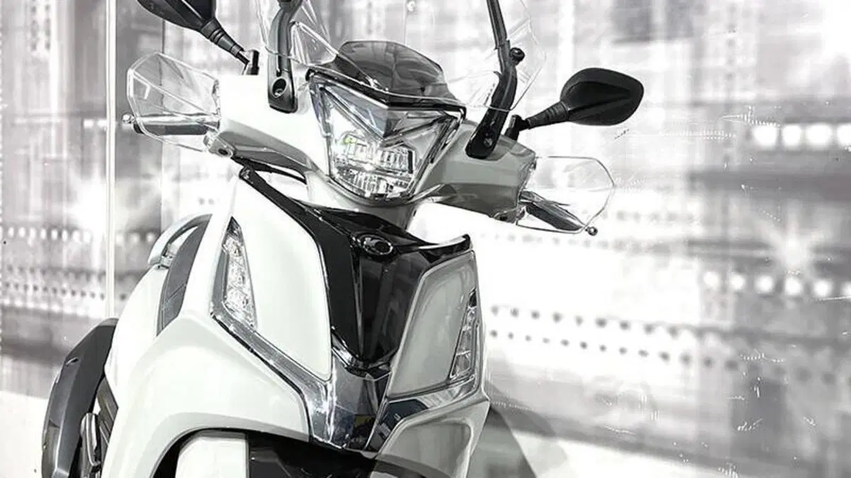Kymco Agility 300i (2020)  (9)