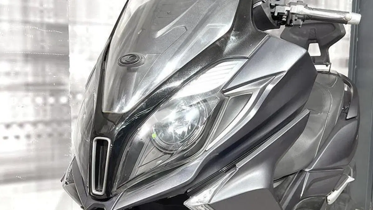 Kymco Downtown 350i ABS (2016 - 20)  (9)