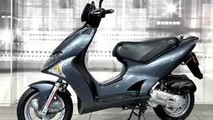 Kymco Super 9 50 LC DD (2000 - 03)  (7)