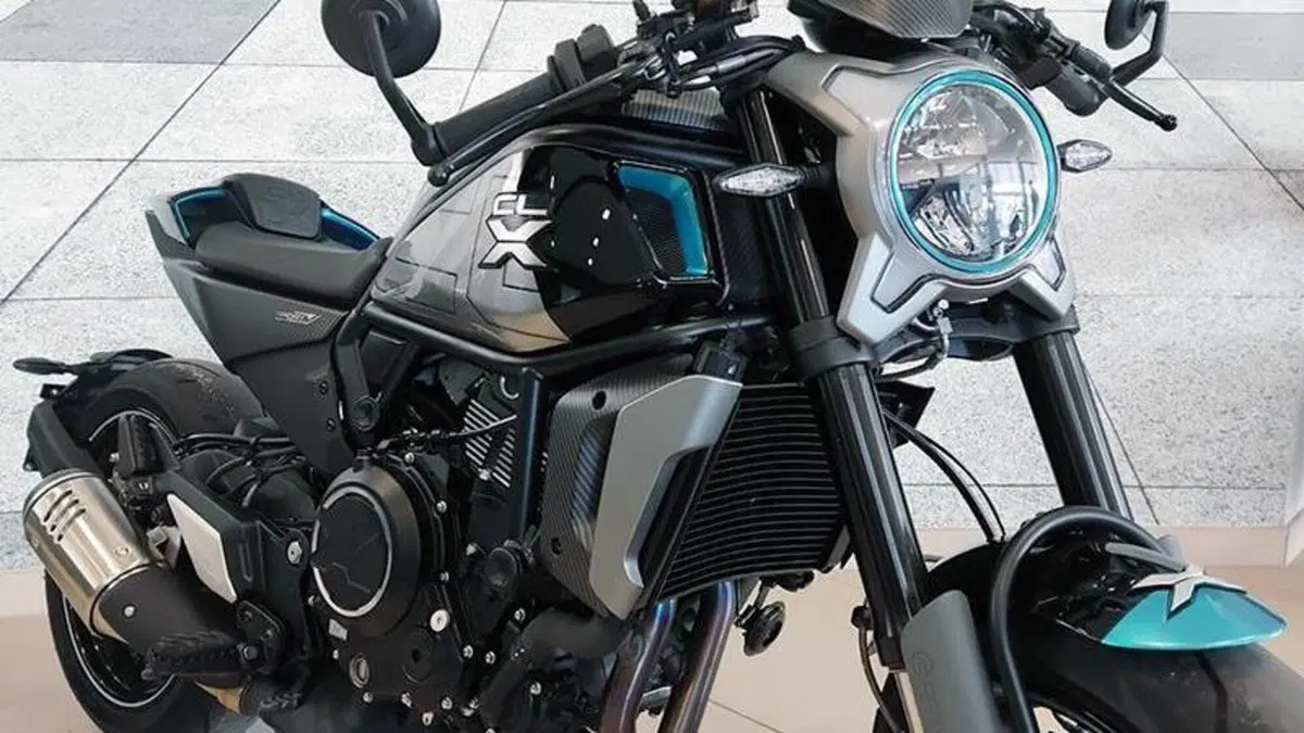 CFMOTO 700CL-X Sport (2022 - 26)  (6)