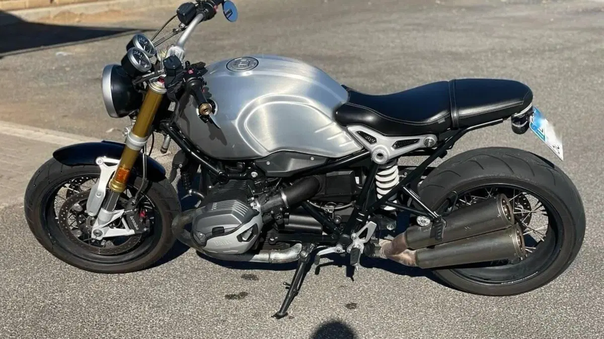 Bmw R nineT 1200 Racer (2017 - 20)  (4)