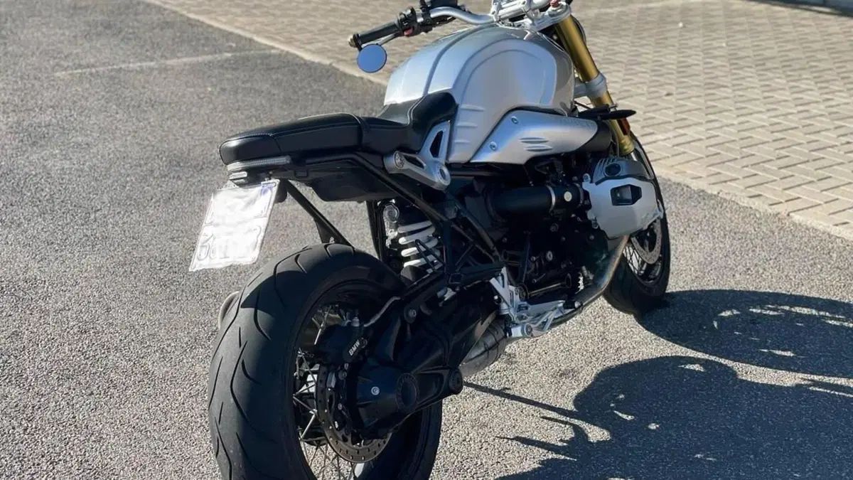 Bmw R nineT 1200 Racer (2017 - 20)  (5)