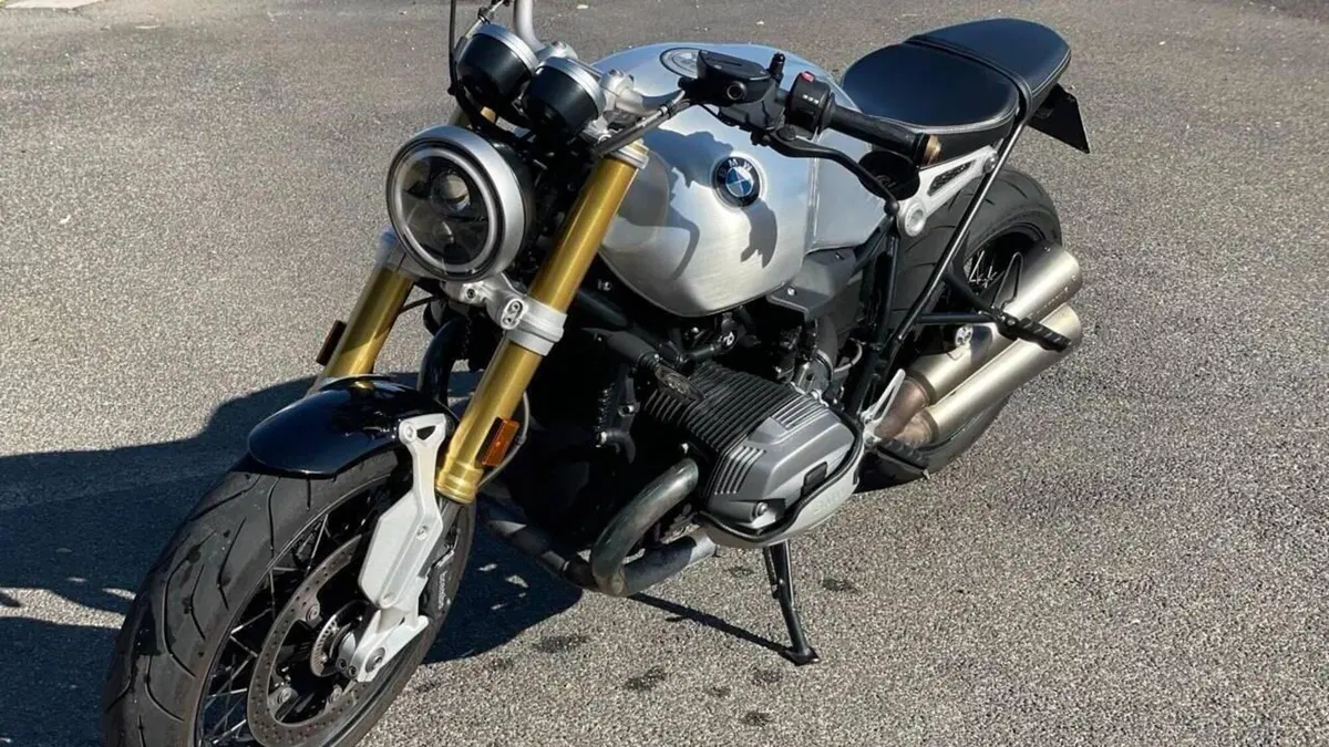 Bmw R nineT 1200 Racer (2017 - 20)  (2)