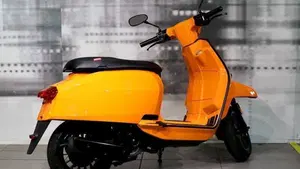 Lambretta V50 Special (2018 - 20)  (8)
