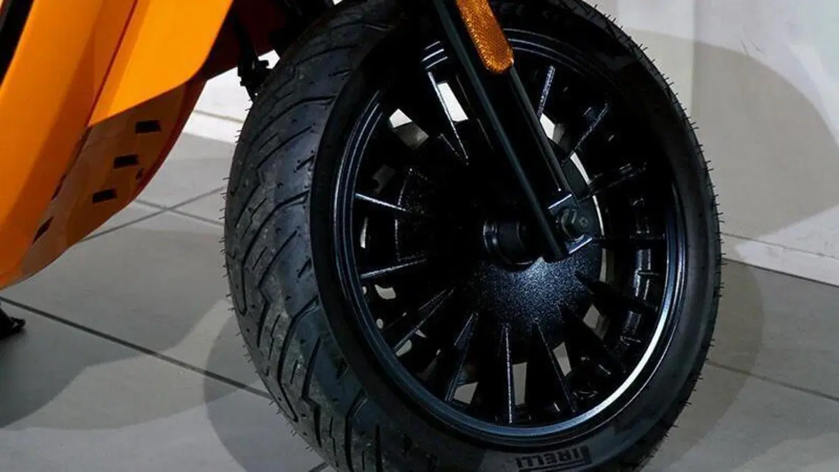 Lambretta V50 Special (2018 - 20)  (9)