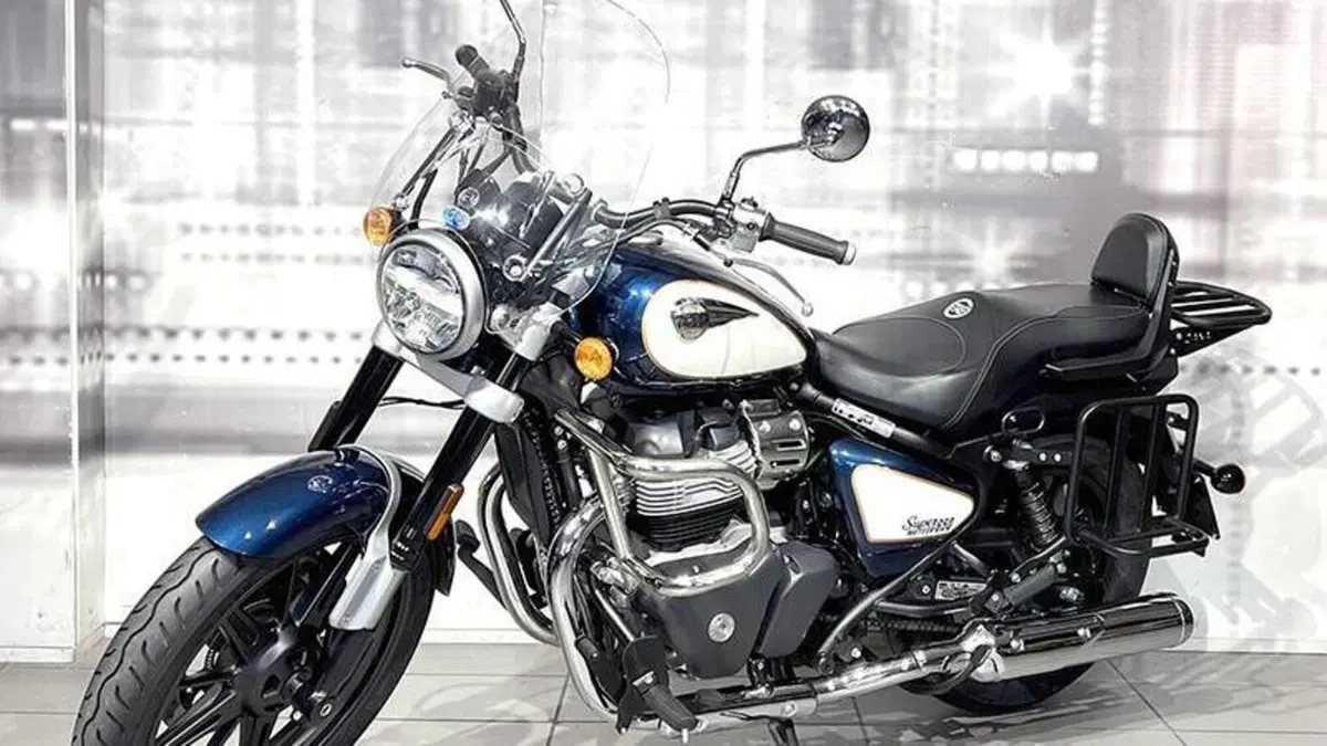 Royal Enfield Super Meteor 650 (2023 - 26)  (7)