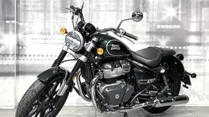 Royal Enfield Super Meteor 650 (2023 - 26)  (7)