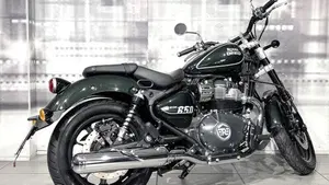 Royal Enfield Super Meteor 650 (2023 - 26)  (8)