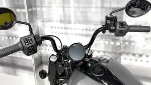 Indian Chief 1890 Bobber Dark Horse (2021 - 26)  (6)