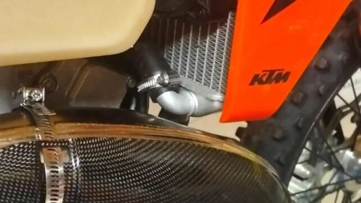 KTM 300 EXC (2025)  (2)