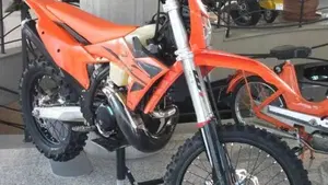 KTM 300 EXC (2025)  (4)