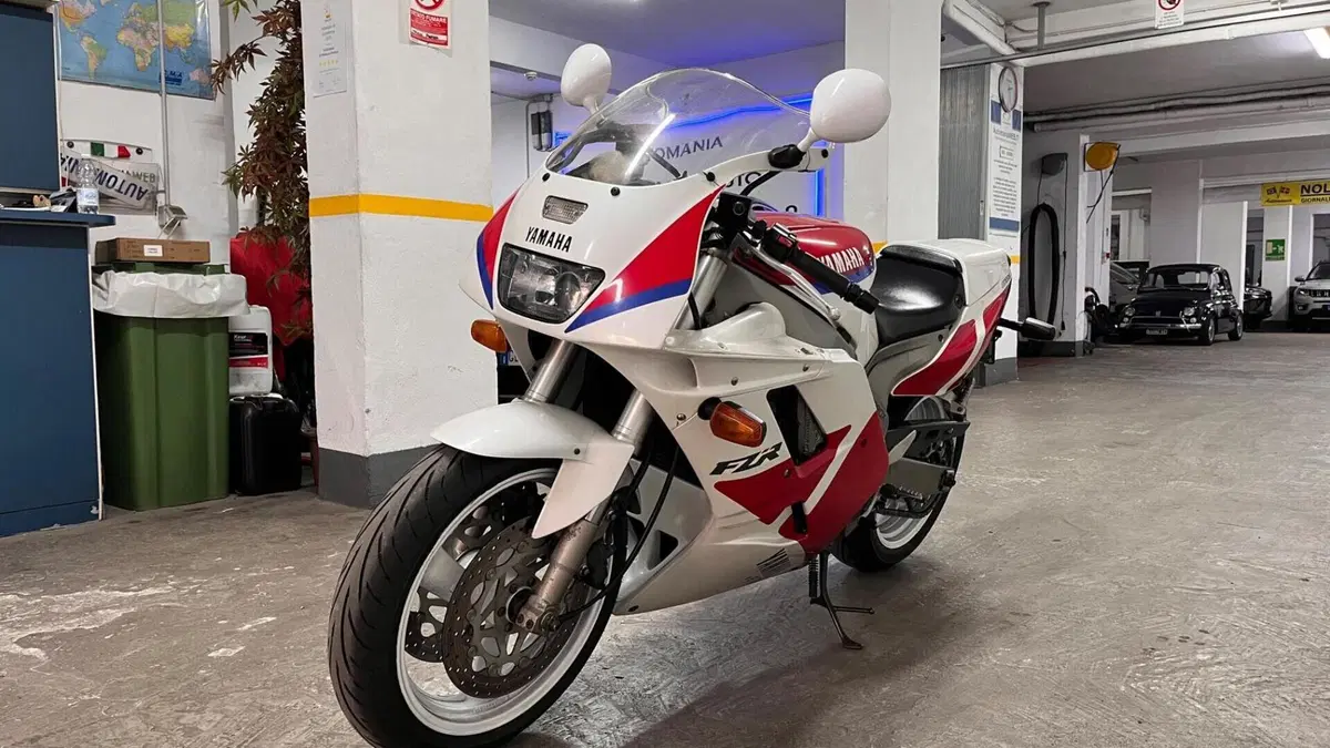 Yamaha   (6)