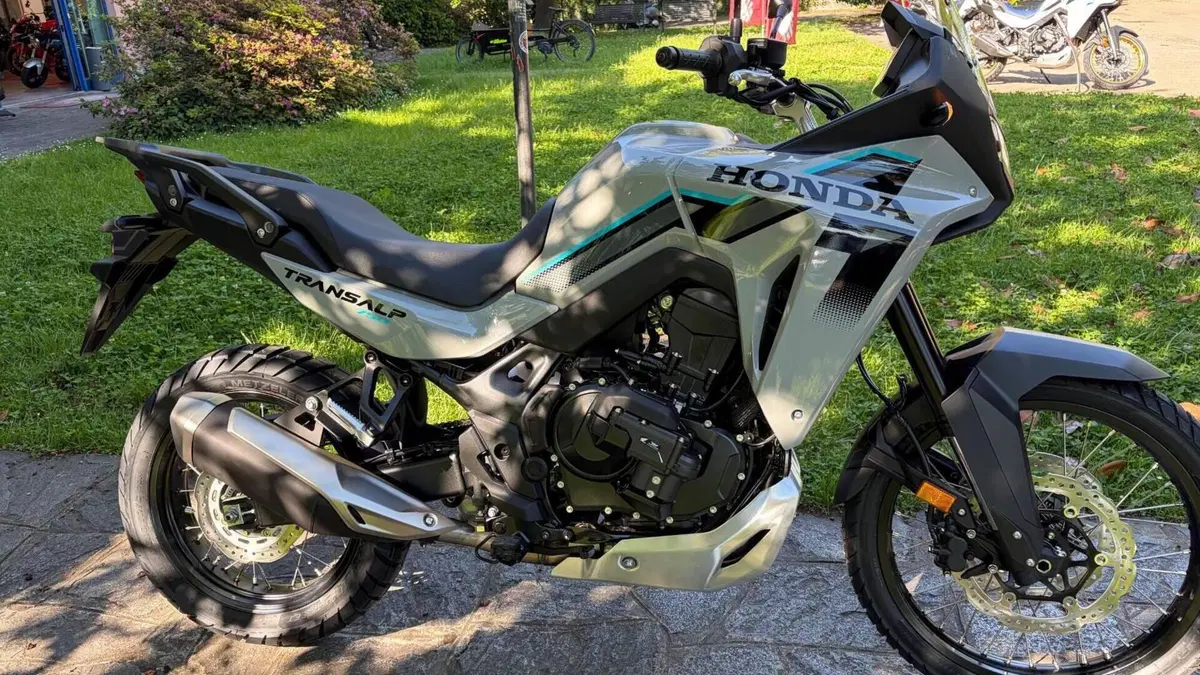 Honda Transalp XL750 (2026)  (3)