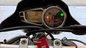 Triumph Street Triple R (2009 - 12) 