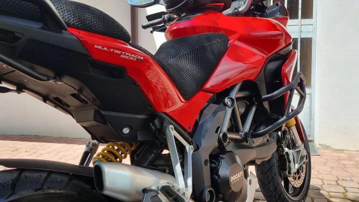 Ducati Multistrada 1200 S Touring (2010 - 12)  (9)