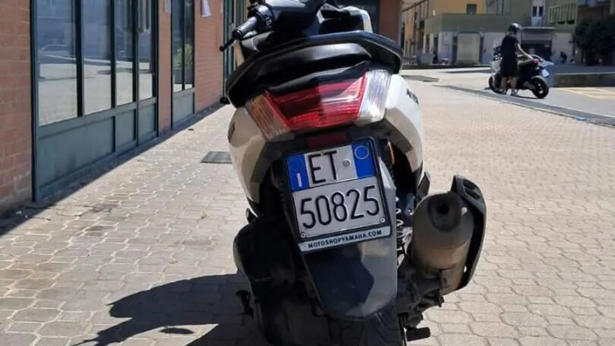 Yamaha N-Max 125 (2017 - 20)  (2)