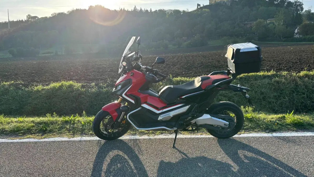 Honda X-ADV 750 (2017)  (2)