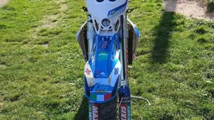 Tm Moto EN 300 Fi Es 4t (2022)  (2)