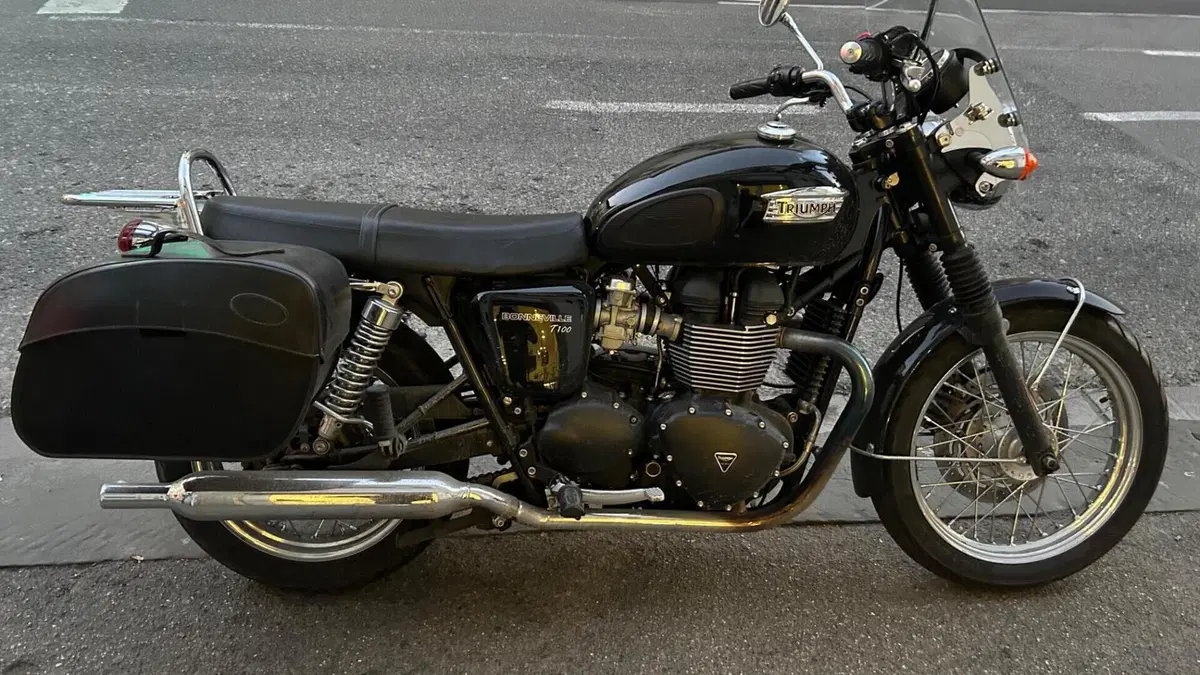 Triumph Bonneville T100 (2008 - 16) 