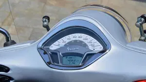 Vespa GTS 300 Touring ABS (2017 - 19)  (4)