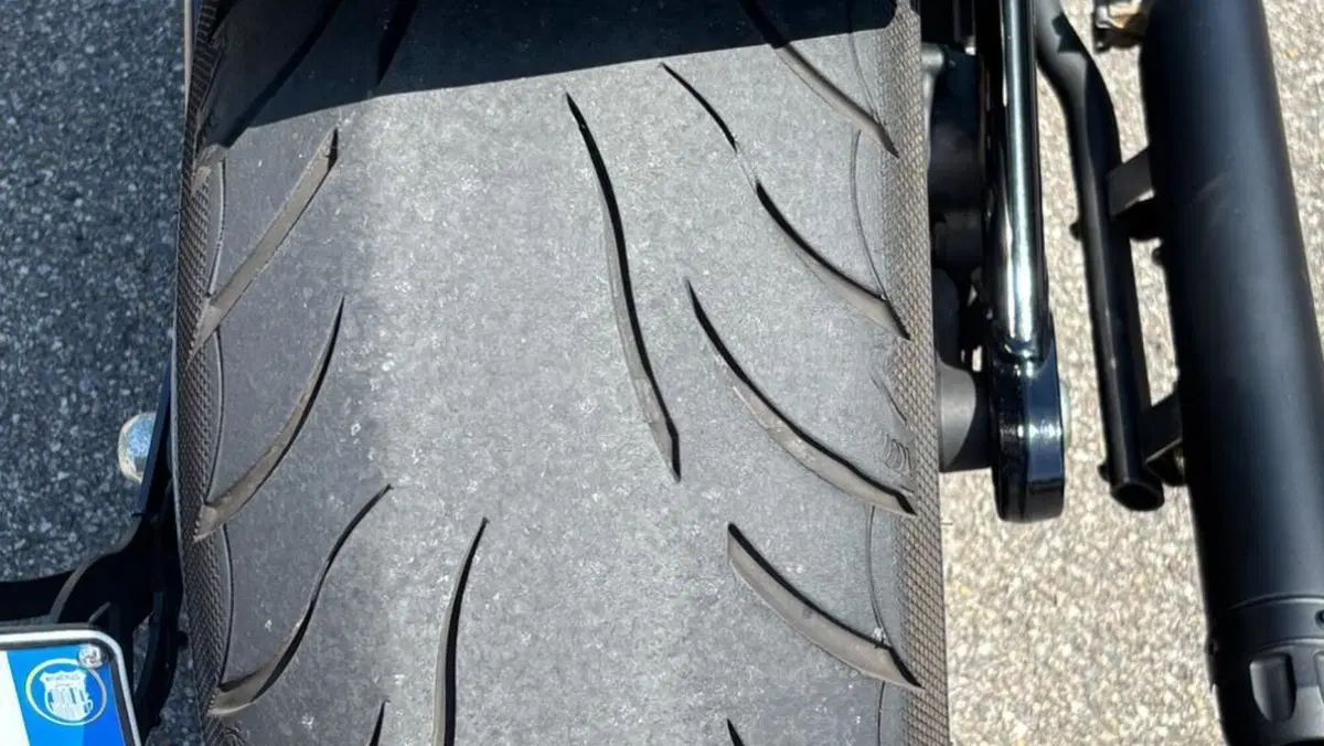 Harley-Davidson 1690 Breakout (2013 - 17) - FXSB  (4)