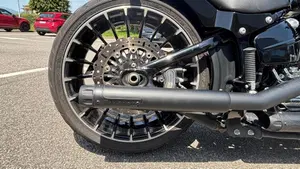 Harley-Davidson 1690 Breakout (2013 - 17) - FXSB  (8)