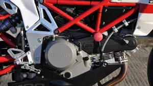 Bimota DB6 Delirio E (2006 - 15)  (4)