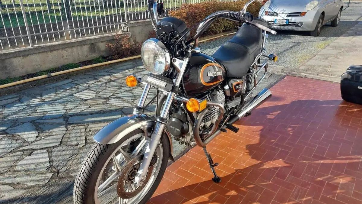 Moto Guzzi   (4)