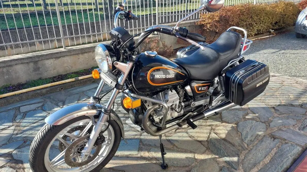 Moto Guzzi   (10)