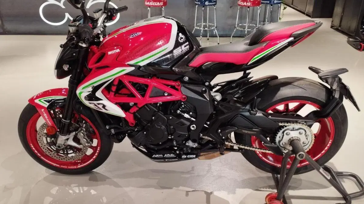 MV Agusta Dragster 800 RC (2019 - 20)  (9)