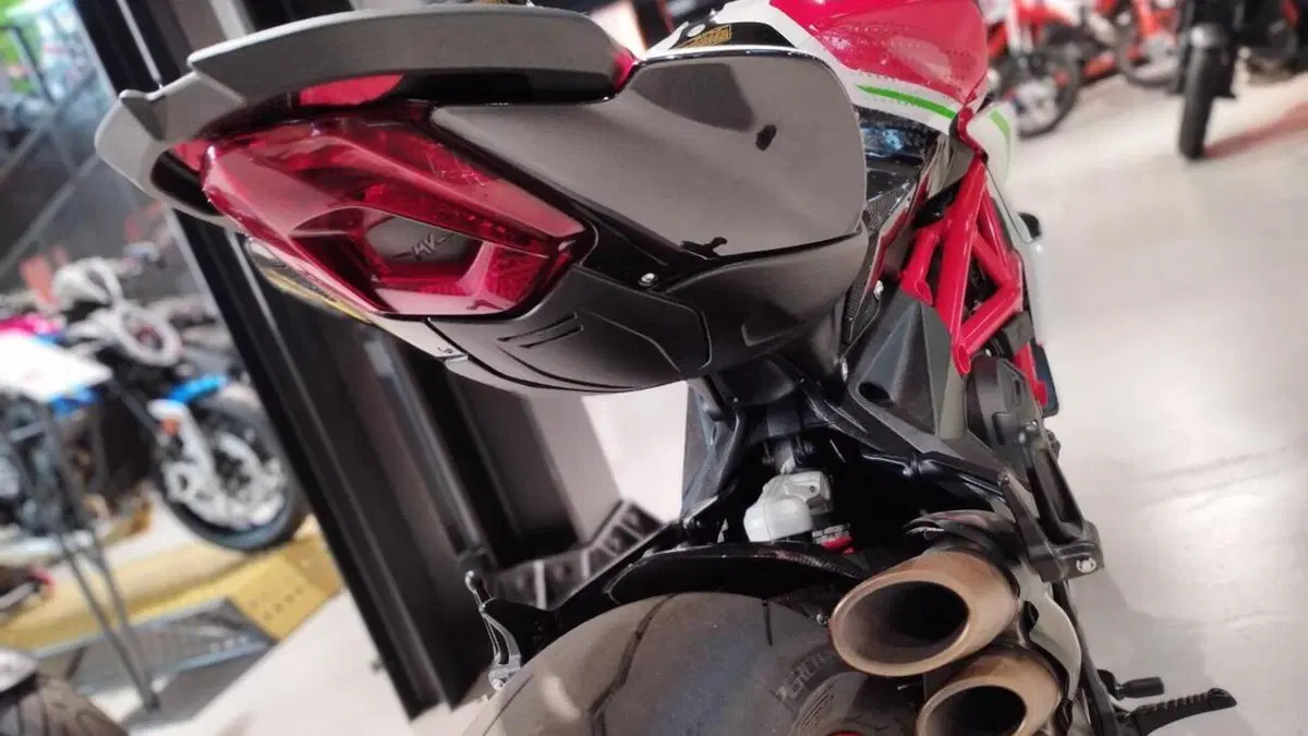 MV Agusta Dragster 800 RC (2019 - 20)  (7)