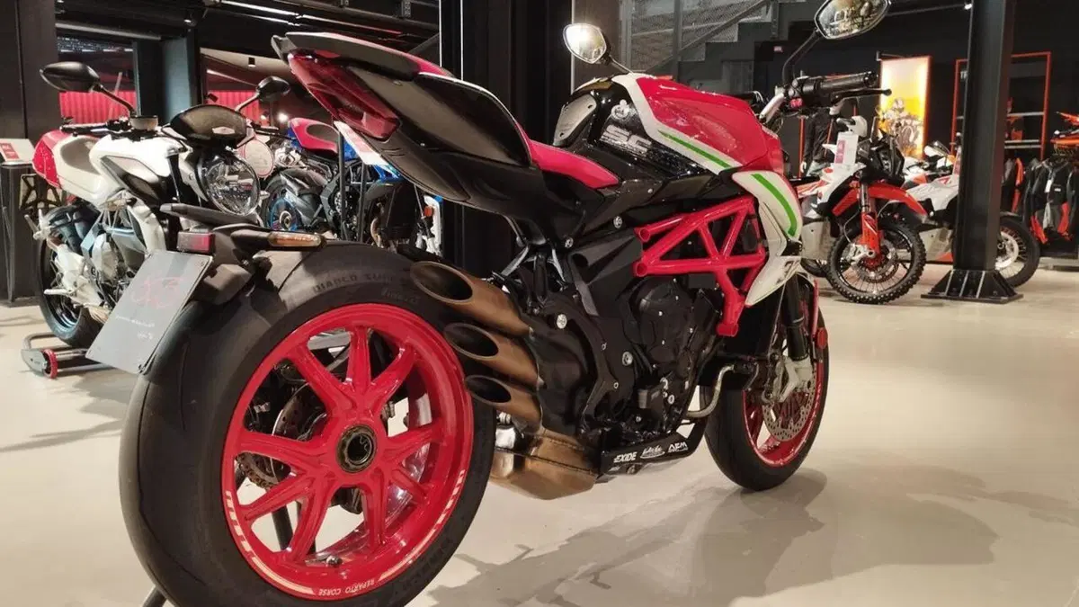 MV Agusta Dragster 800 RC (2019 - 20)  (6)