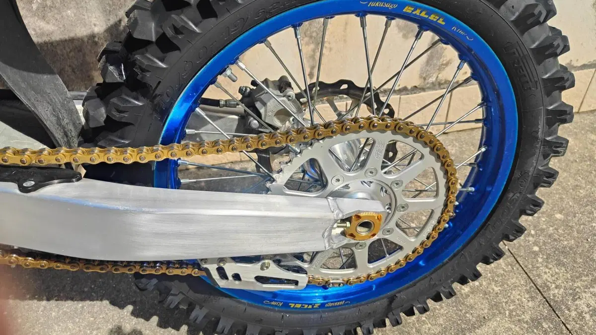 Tm Moto MX 450 ES Fi 4T (2026)  (4)