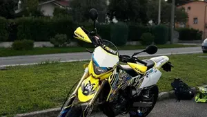 Suzuki DR-Z 400 SM Valenti Racing (2006 - 07)  (4)