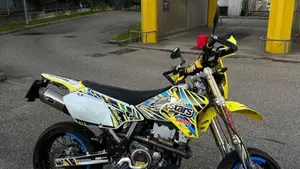 Suzuki DR-Z 400 SM Valenti Racing (2006 - 07)  (7)
