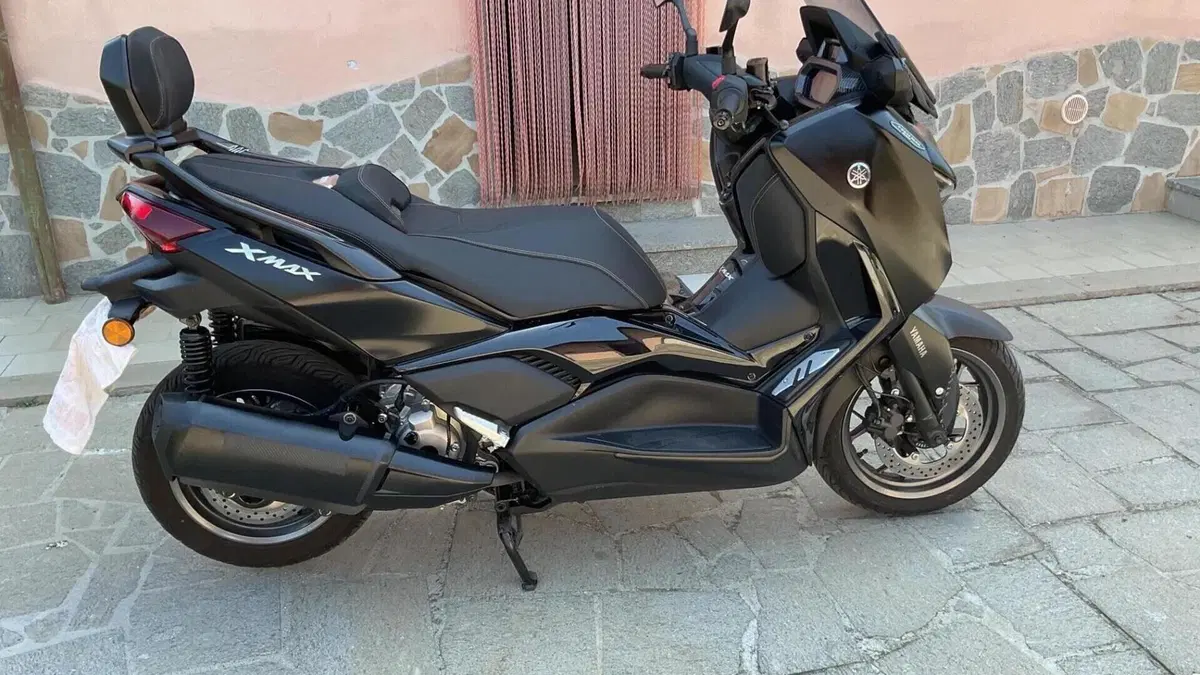 Yamaha X-Max 300 (2021 - 24)  (4)