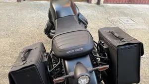 Moto Guzzi V7 Special (2021 - 24)  (7)