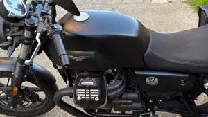 Moto Guzzi V7 Special (2021 - 24)  (9)