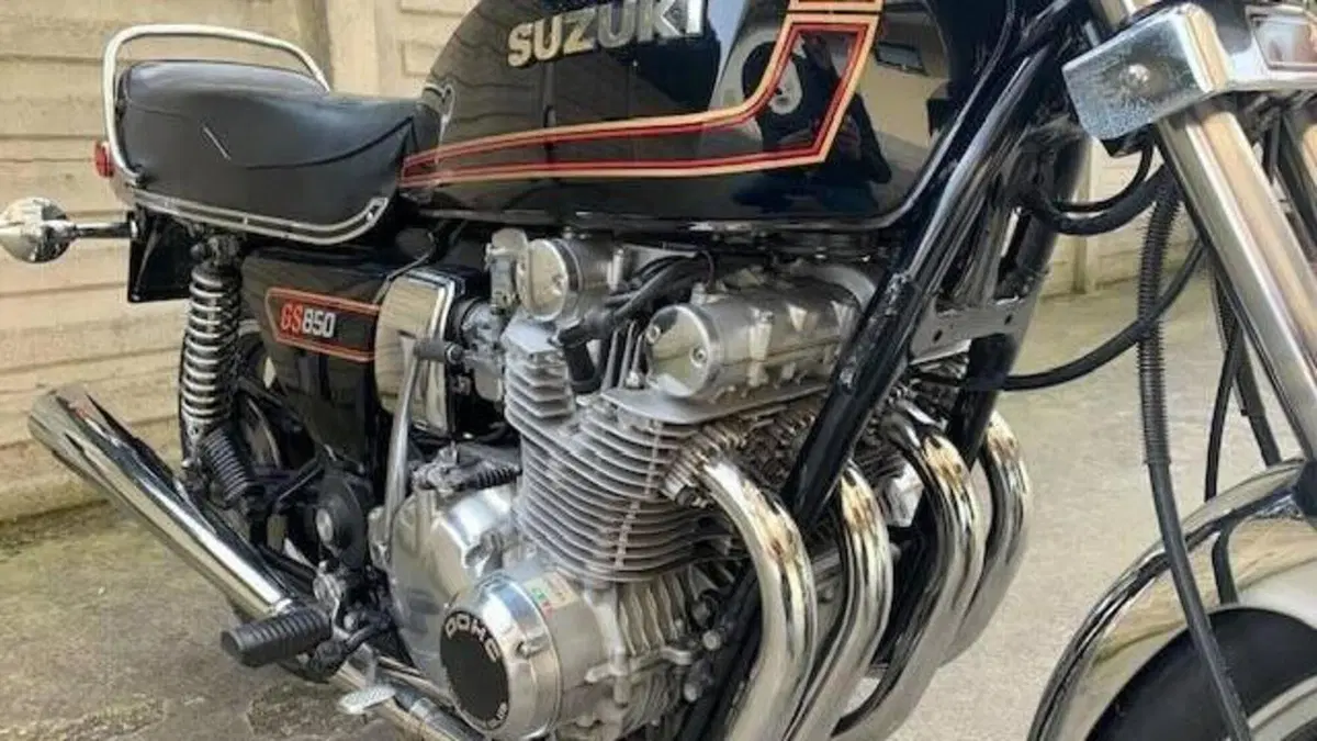 Suzuki   (4)