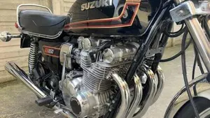 Suzuki   (4)