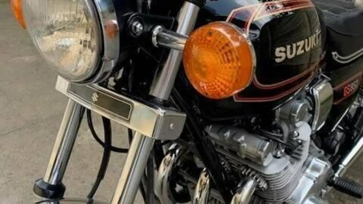 Suzuki   (8)