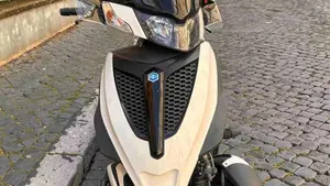 Piaggio Mp3 300 ie Yourban ERL (2011 - 17)  (6)