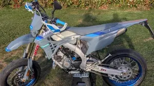 Tm Moto EN 125 ES Fi 2T (2025)  (2)