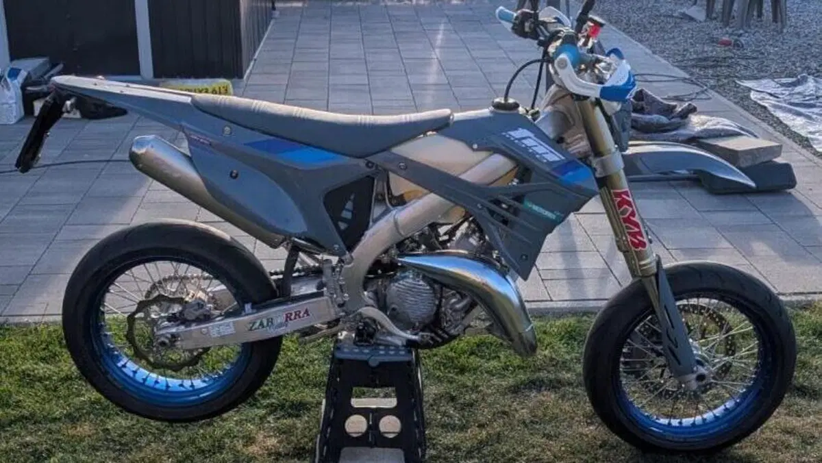 Tm Moto EN 125 ES Fi 2T (2025)  (7)