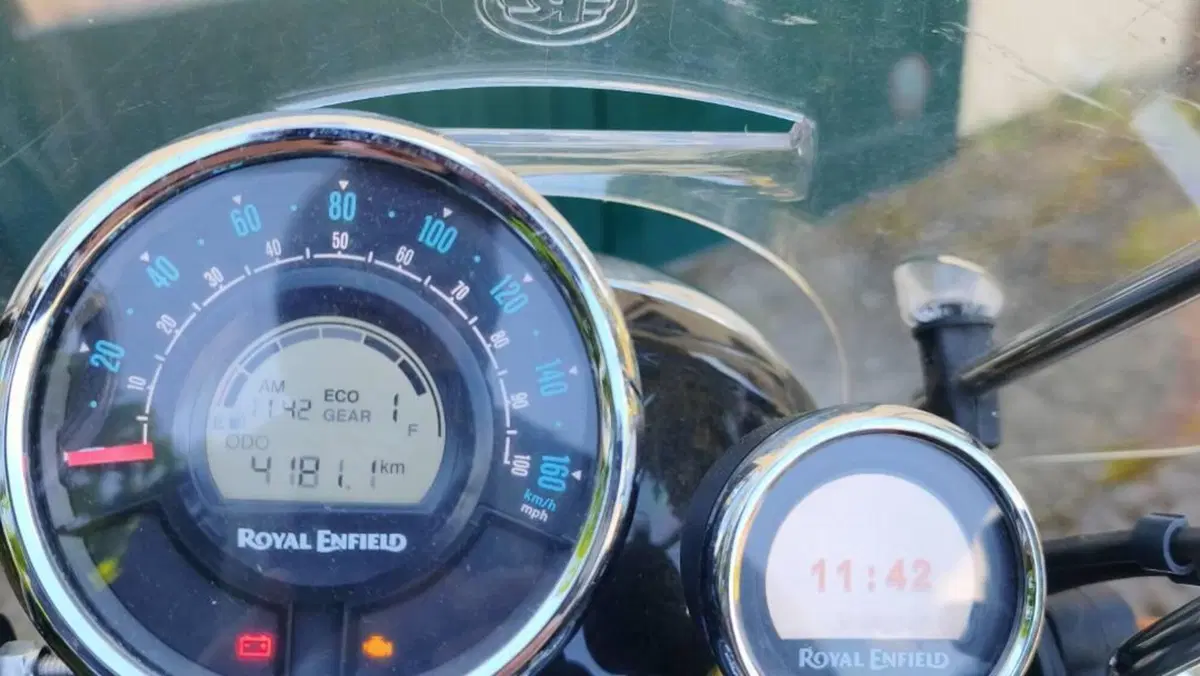 Royal Enfield Meteor 350 (2021 - 26)  (2)