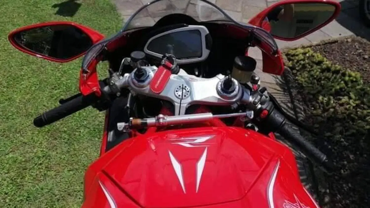 MV Agusta F4 1000 RR (2012 - 15)  (3)